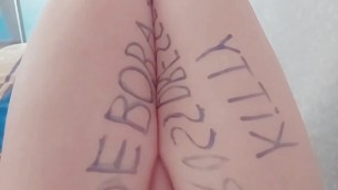 HANDS-FREE CUMSHOT YOUR NAME ON MY LEGS AND I AM MASTURBATING WITHOUT USING HANDS SWALLOWING CUTE COCK HOT BIG LOAD OF CUM