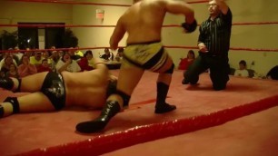 Hot Wrestling Men: Moore vs Brandon