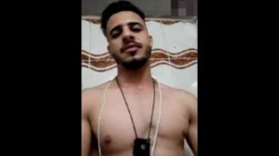 HOT Arab Iraqi Cum on Cam 2