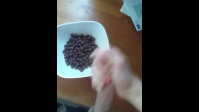 Young Boy Cum in his Morning Breakfast Cereals