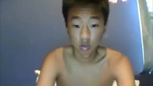 straight asian twink cums on face