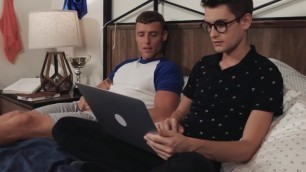 Closeted Jock Seduces Nerdy Twink During Study Session - Justin Matthews, Trevor Harris - Truemalegay